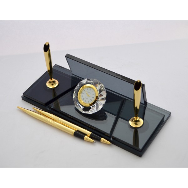 Kampanya Füme Altın Kristal Masa İsimliği 