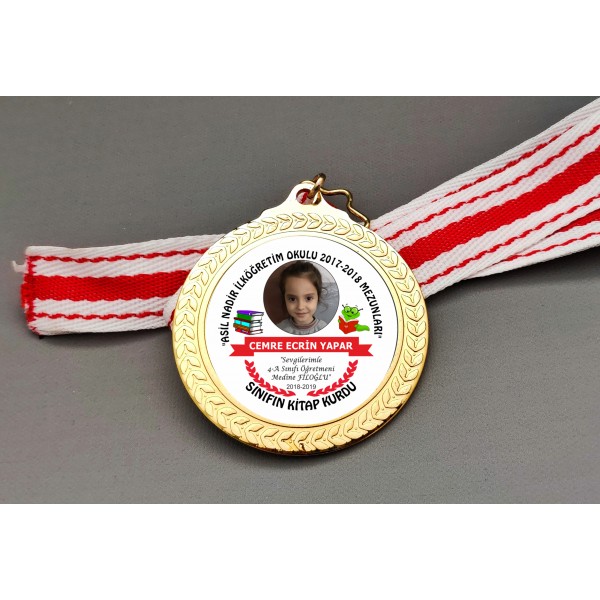 Sınıfın Kitap Kurdu Madalya 