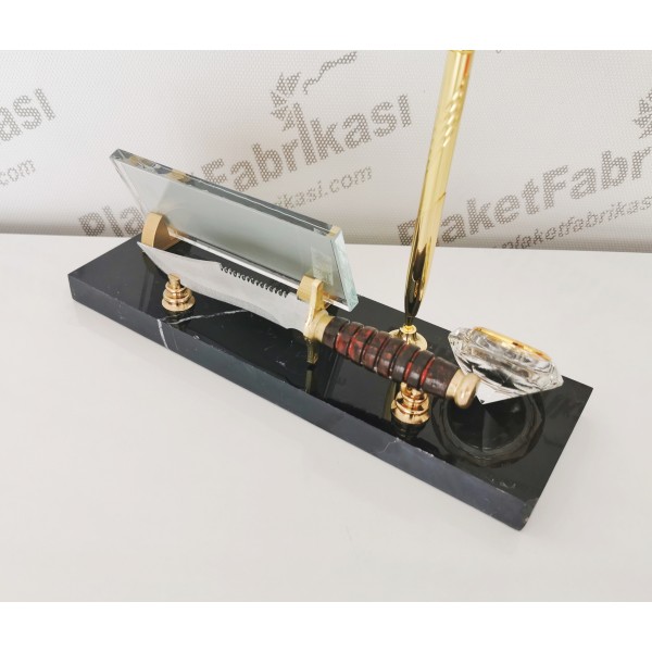 Halmak Mermer Masa İsimliği