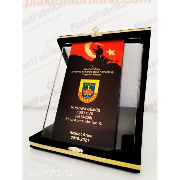 15x20cm KP 393 Jandarma Kristal Plaket