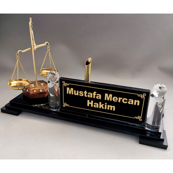 Terazi Biblolu Çift Cam Kristal Masa İsimliği
